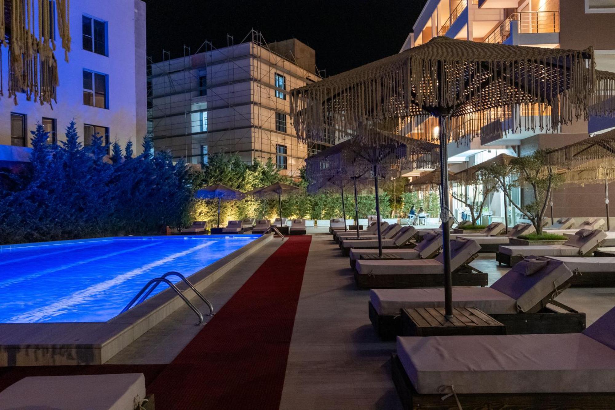 Gest Hotel Radhime Luaran gambar